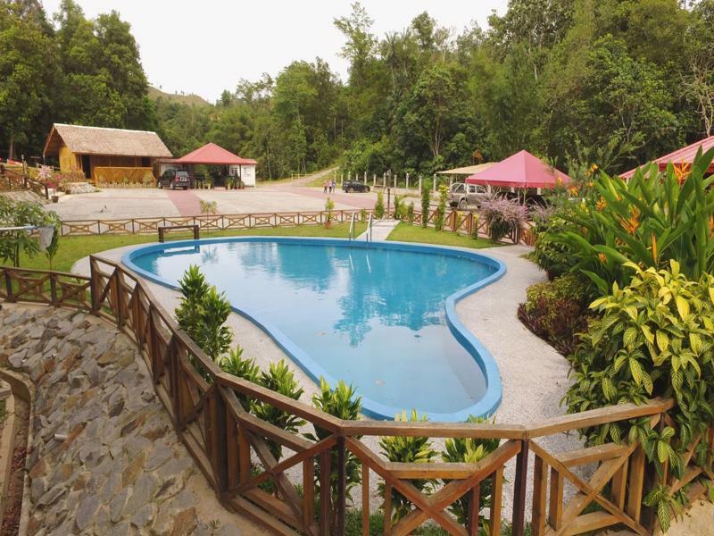 Hotel Borneo Tree House à Kota Kinabalu Extérieur photo