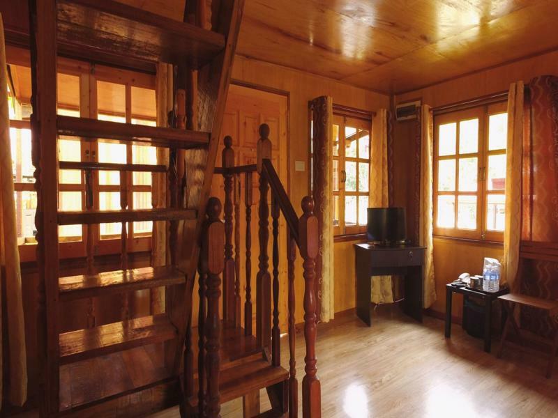 Hotel Borneo Tree House à Kota Kinabalu Extérieur photo